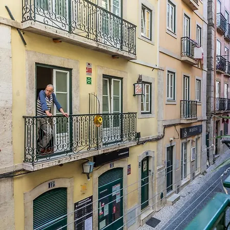 Apartment Carmo Apartment, Lisbeyond